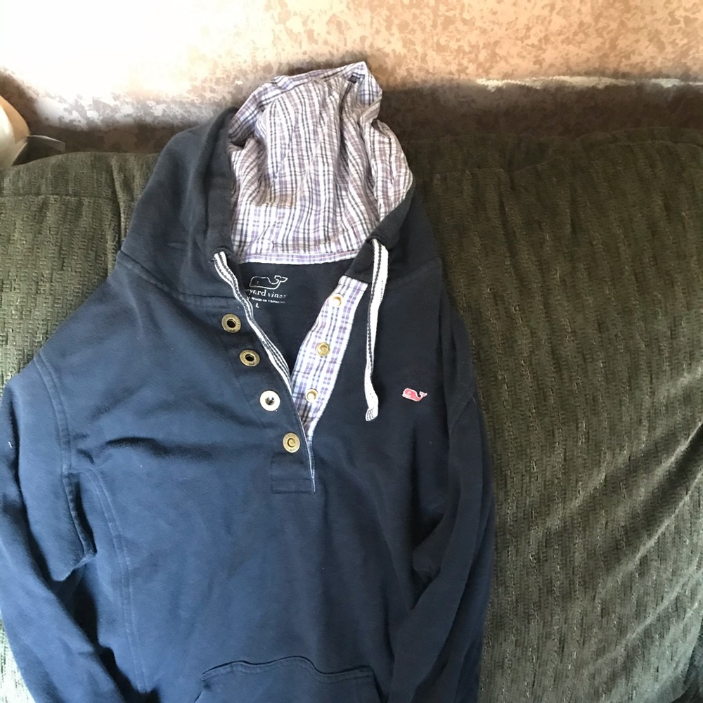 Vineyard vines hoodie!